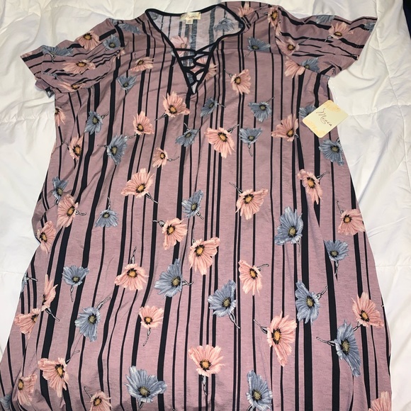 Brand New Midi Dress - Picture 3 of 5